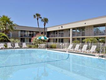 Ramada Speedway Daytona Hotel Daytona Beach Ngoại thất bức ảnh